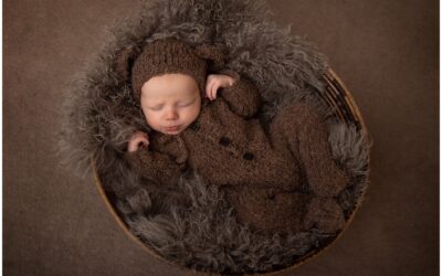 Nyföddfotografering Tristan 2 månader